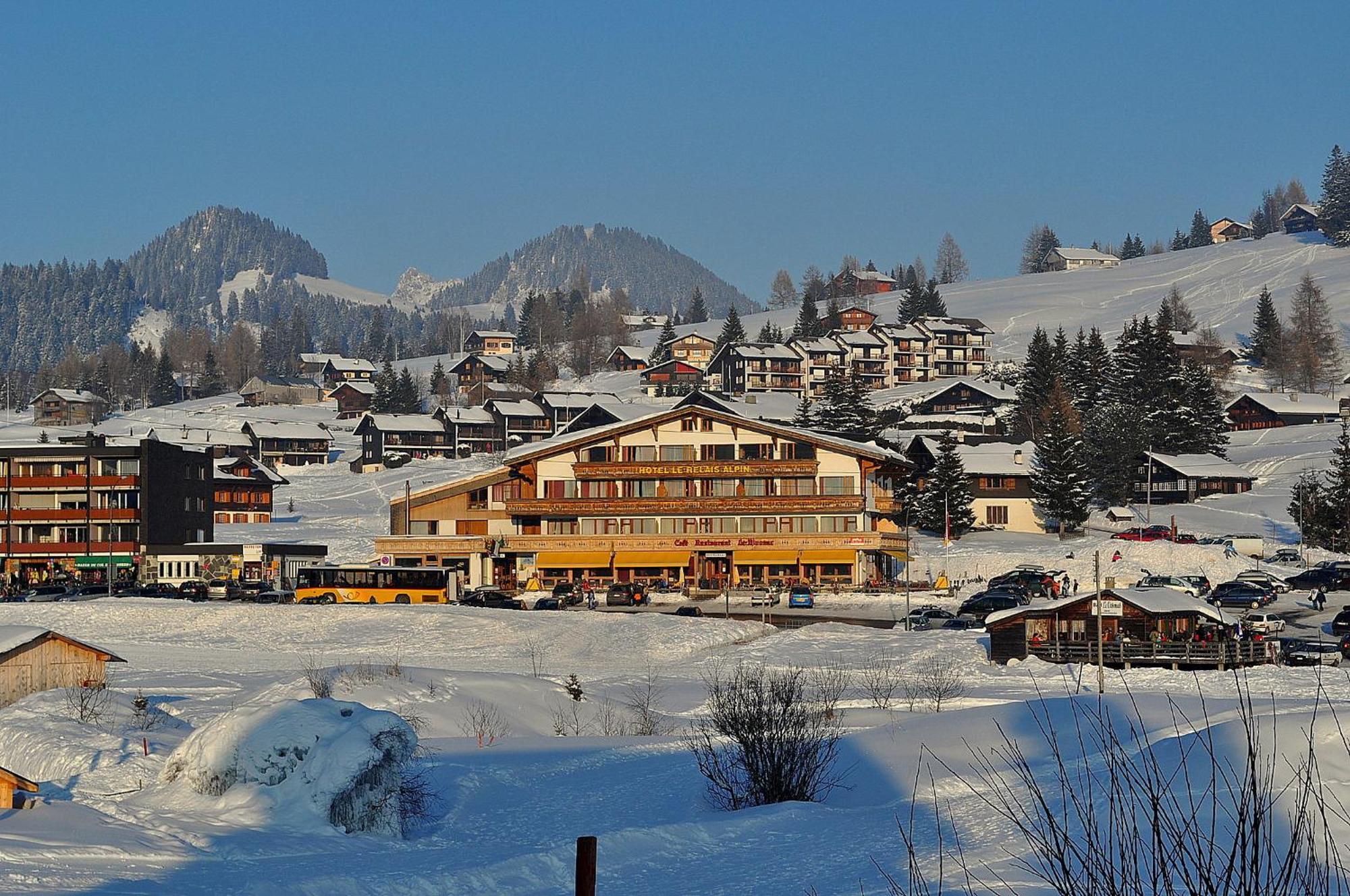 Hotel Le Relais Alpin Les Mosses ภายนอก รูปภาพ